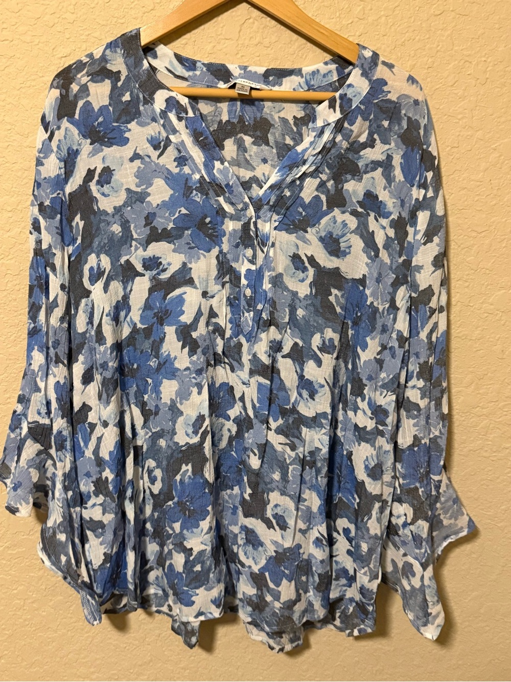 Counterparts Blue and Gray Floral V-Neck Tunic